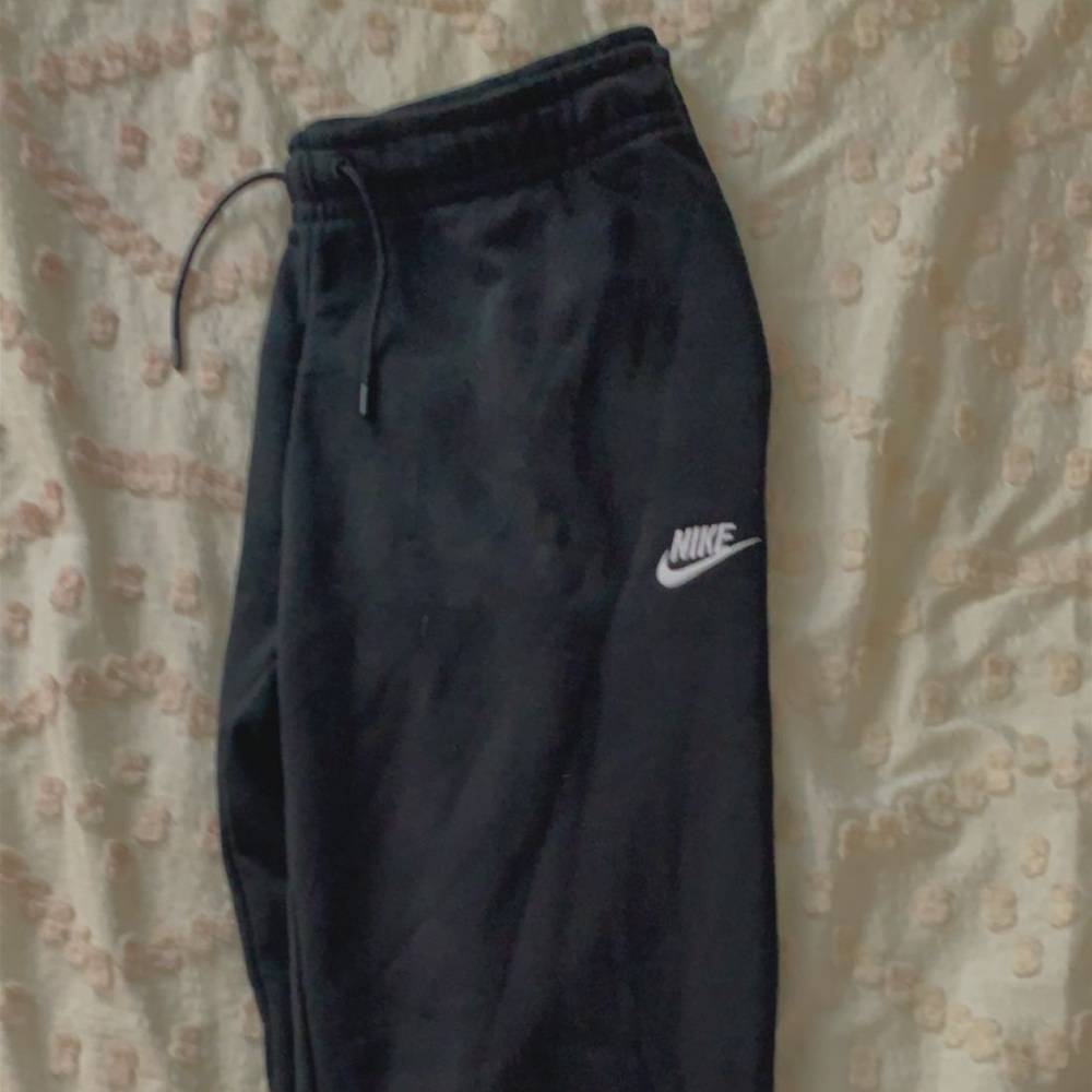 black nike joggers/sweats